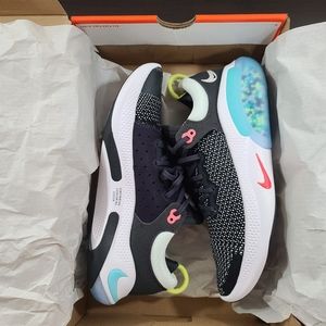 Nike Joyride Run FK size 8.5